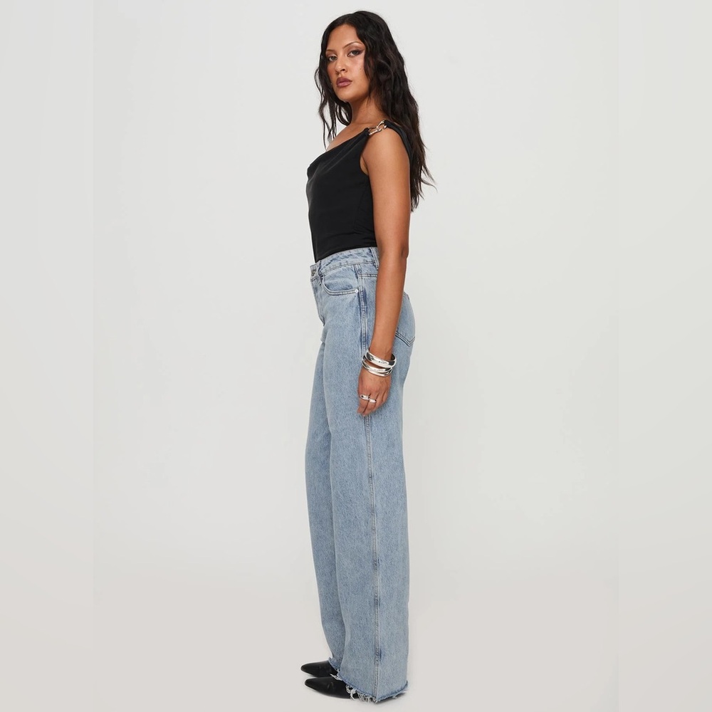 Karlina High Rise Straight Leg Jean Light Wash - Picture 2 of 6